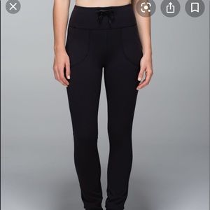 Lululemon Skinny Will pant size 4